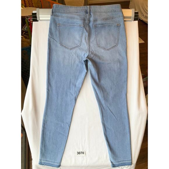 Old Navy Women Waxed Frayed Mid-rise Skinny Jeans size 8 Regular, Light Blue - Picture 10 of 13